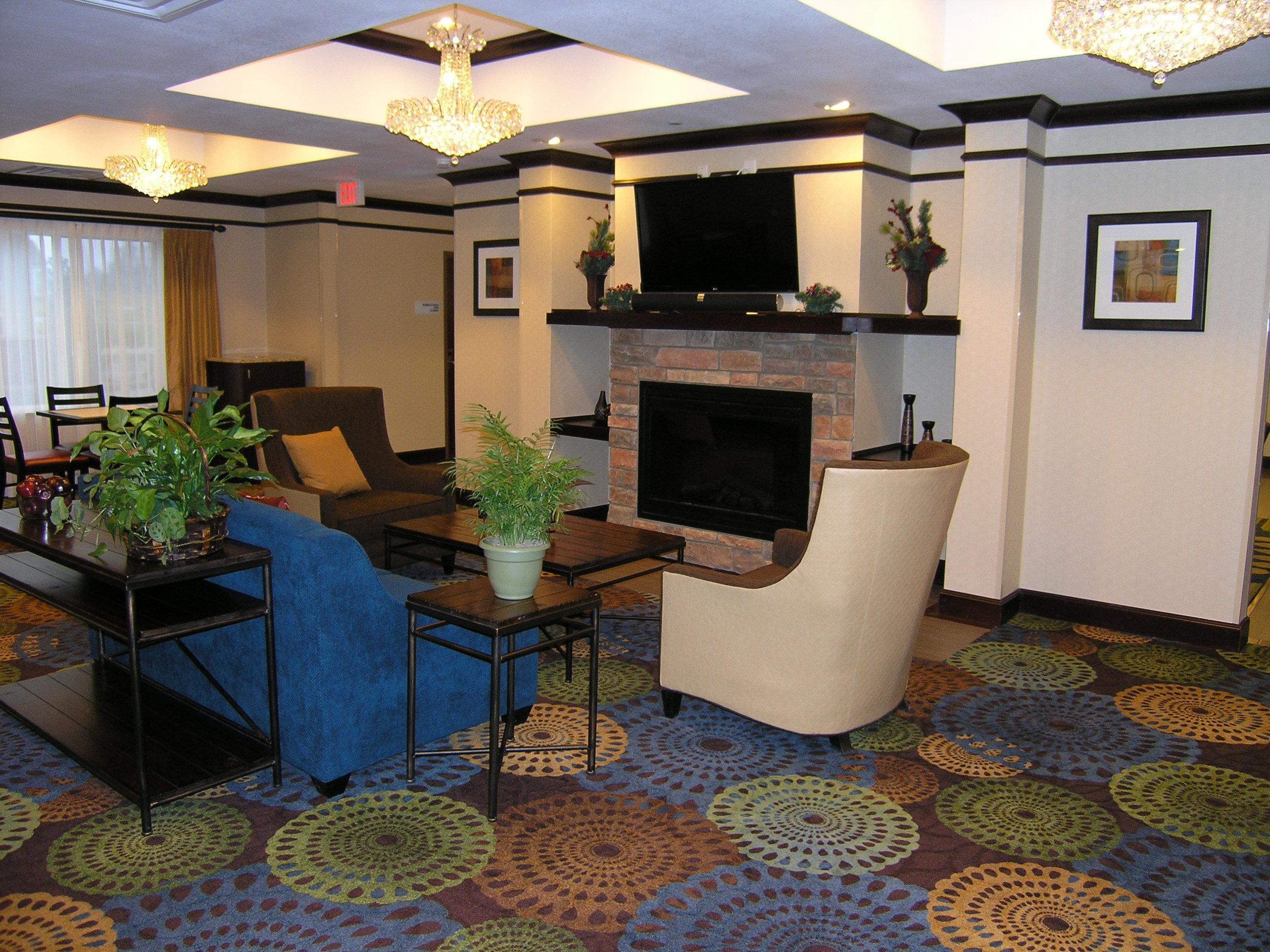 Holiday Inn Express Belle Vernon Екстериор снимка