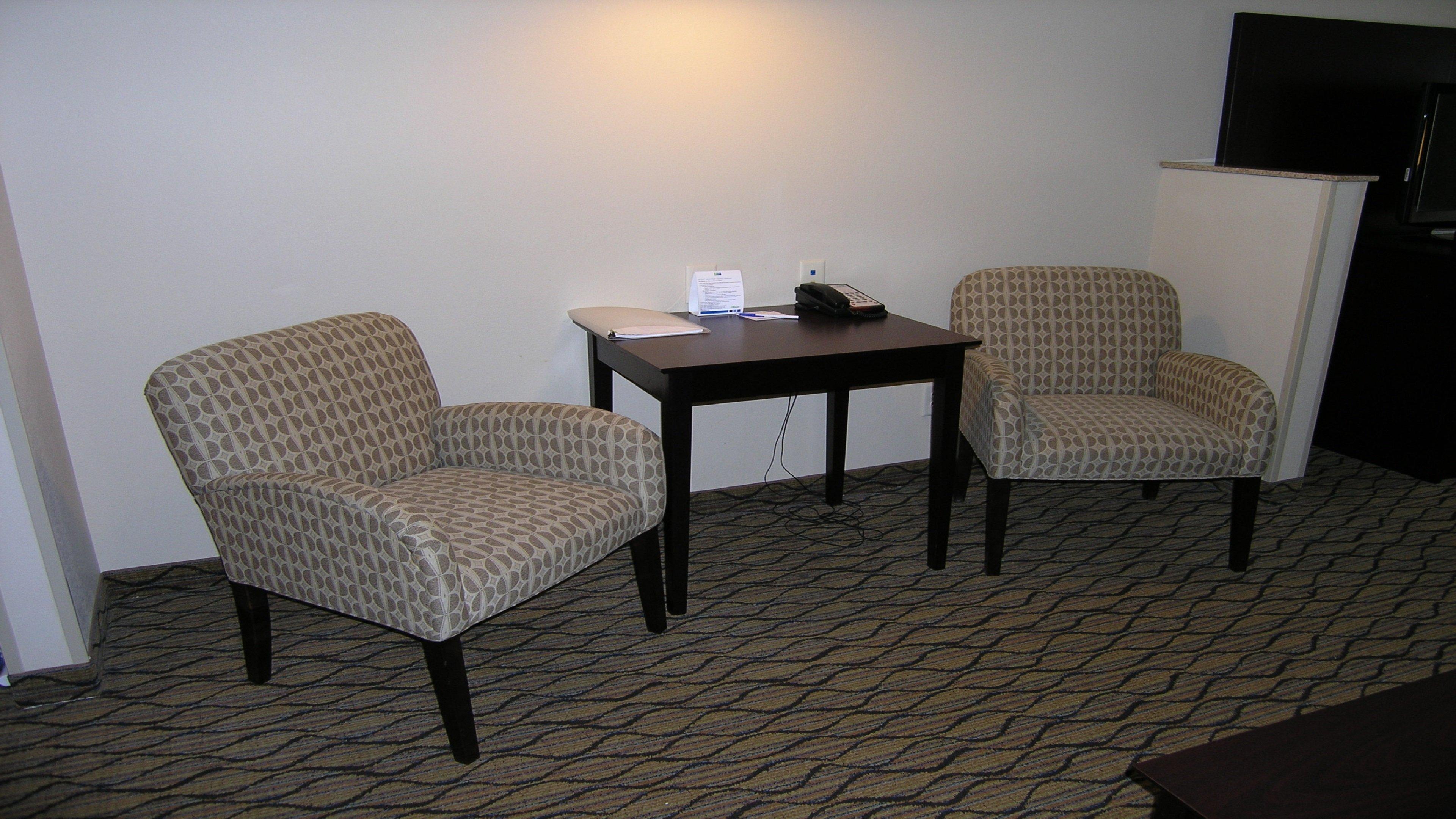 Holiday Inn Express Belle Vernon Екстериор снимка