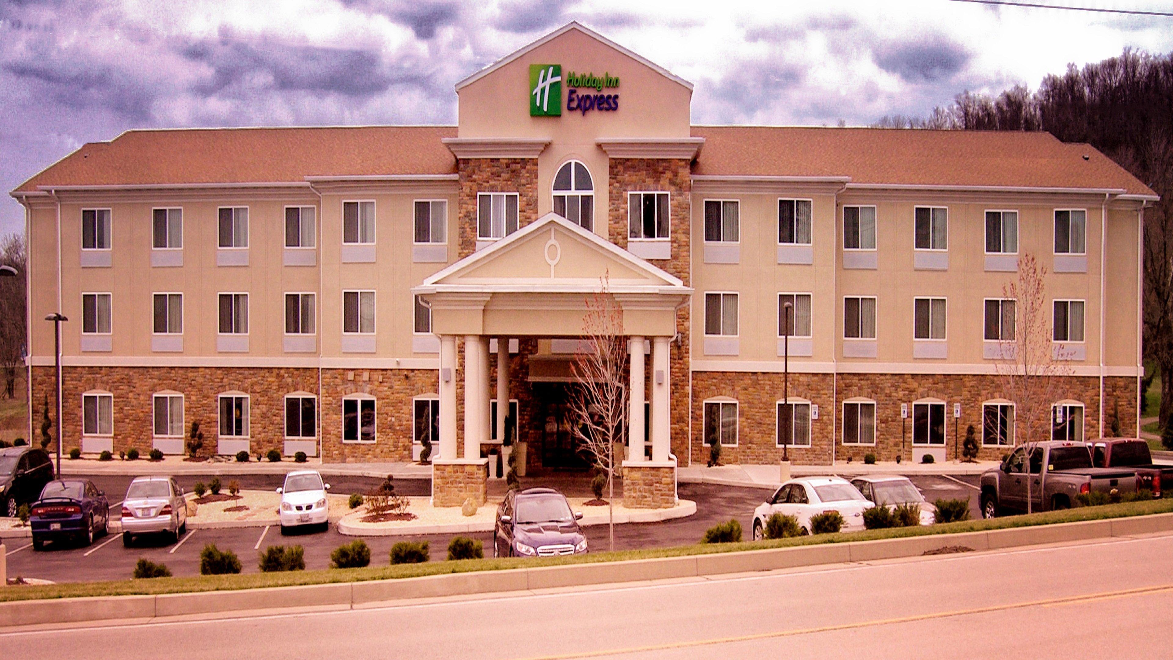 Holiday Inn Express Belle Vernon Екстериор снимка