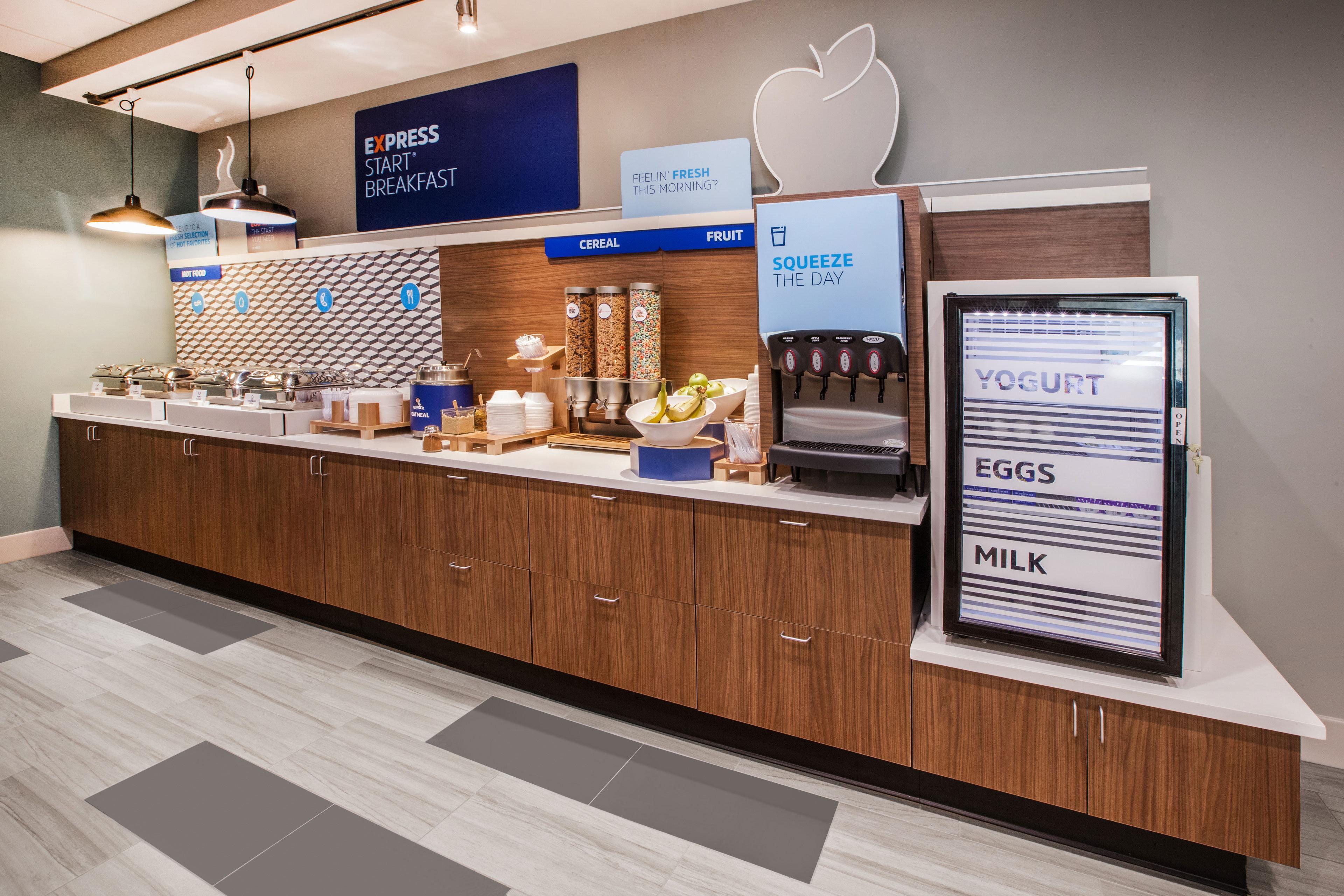 Holiday Inn Express Belle Vernon Екстериор снимка