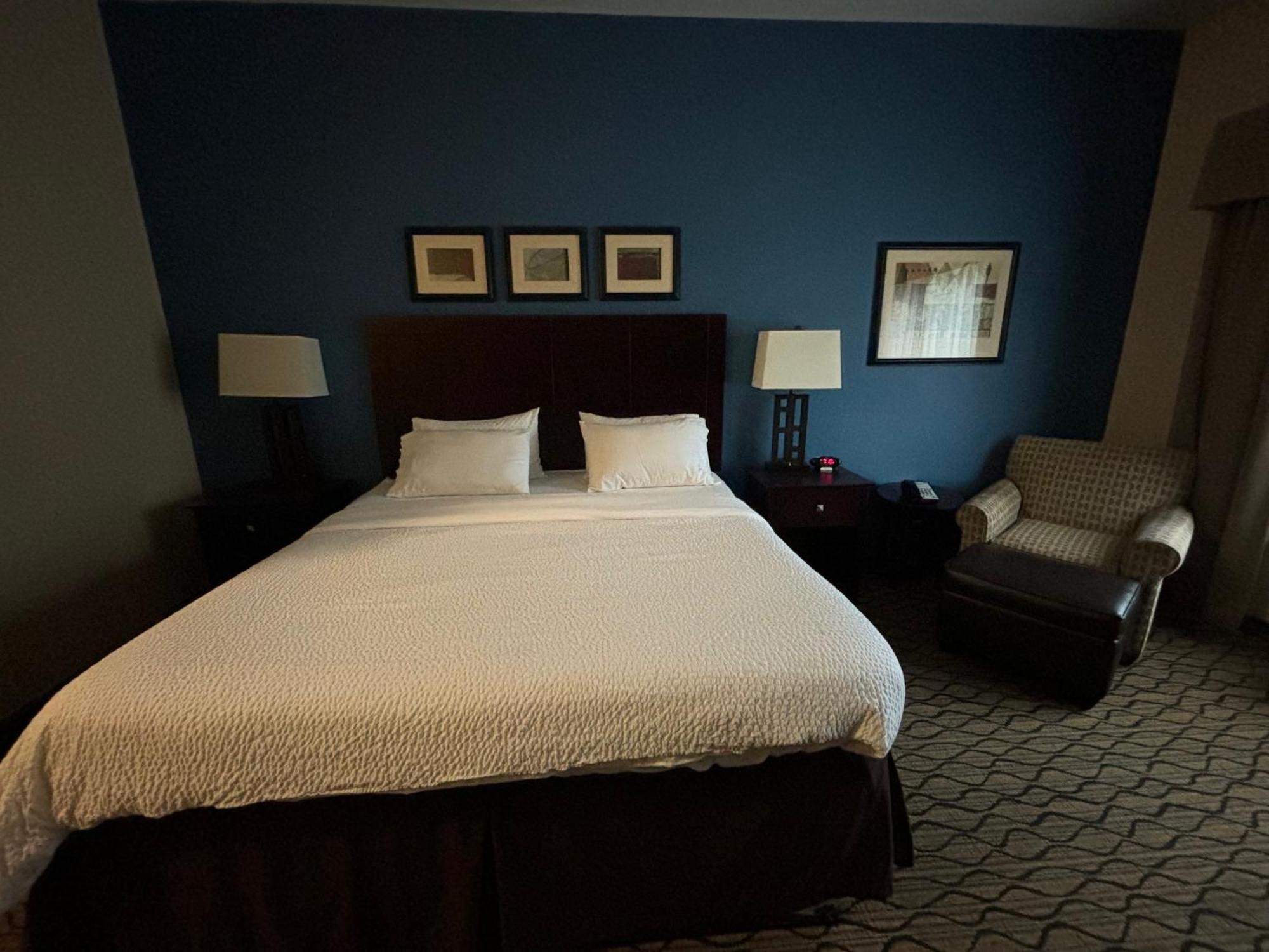 Holiday Inn Express Belle Vernon Екстериор снимка