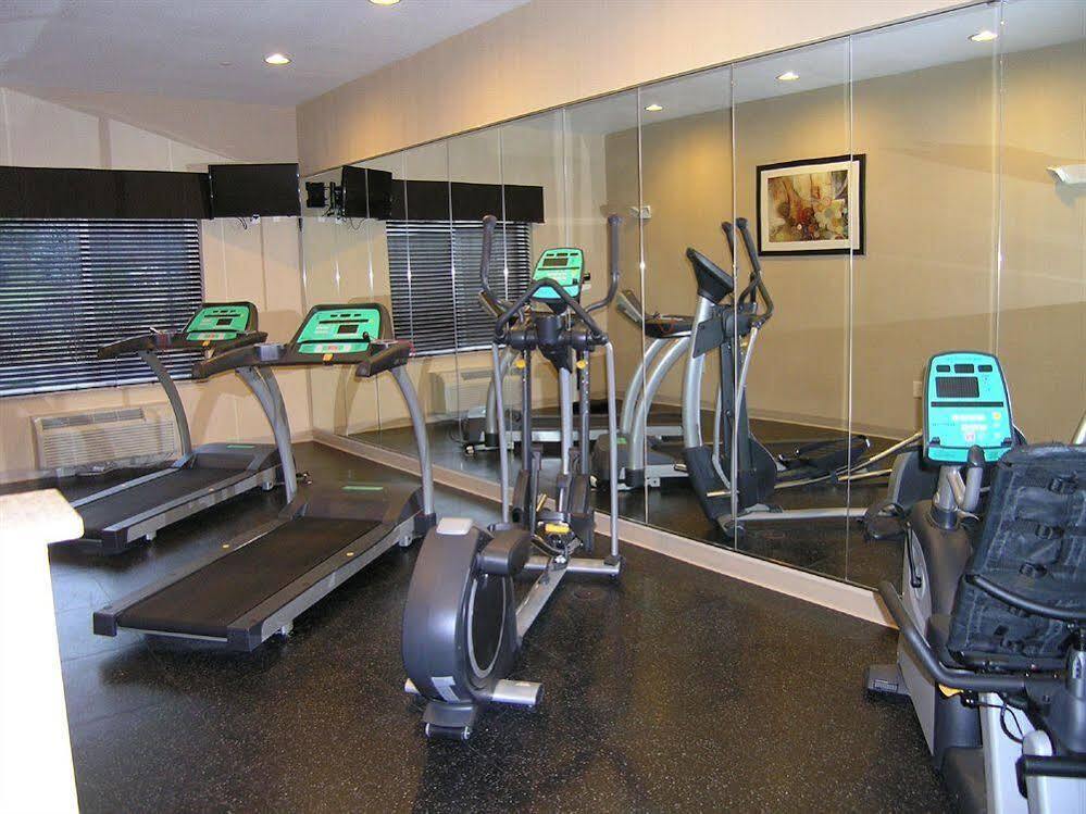 Holiday Inn Express Belle Vernon Екстериор снимка